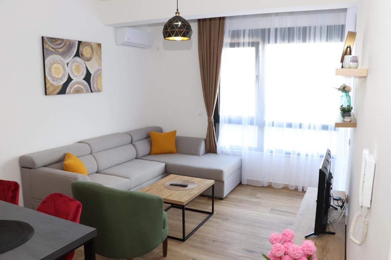 Eagles Apartments & Suites Ulcinj Exterior photo
