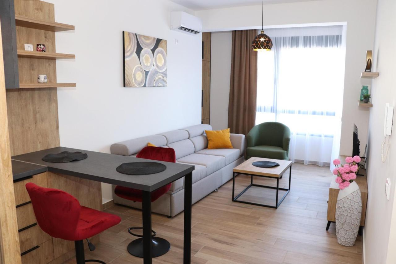 Eagles Apartments & Suites Ulcinj Exterior photo