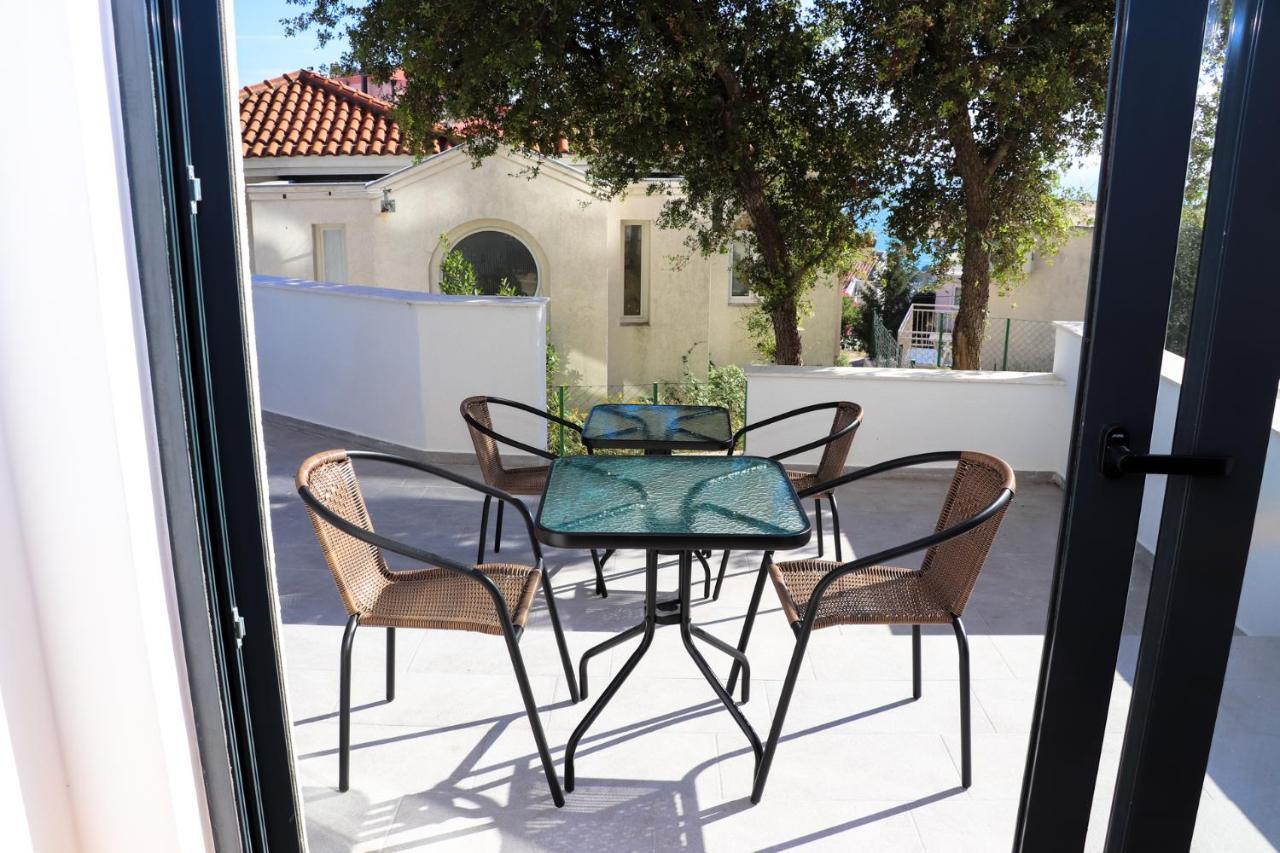 Eagles Apartments & Suites Ulcinj Exterior photo