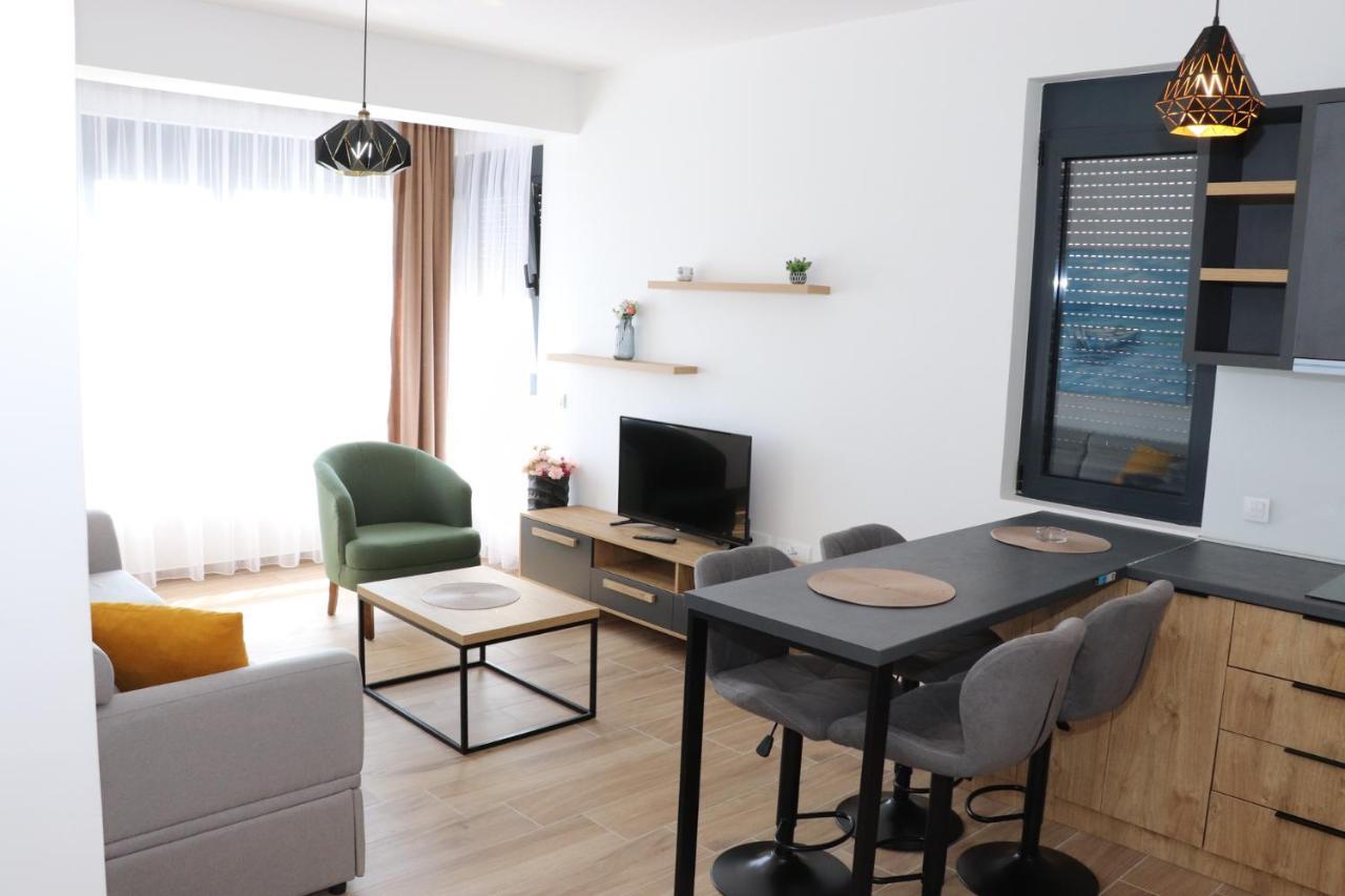 Eagles Apartments & Suites Ulcinj Exterior photo
