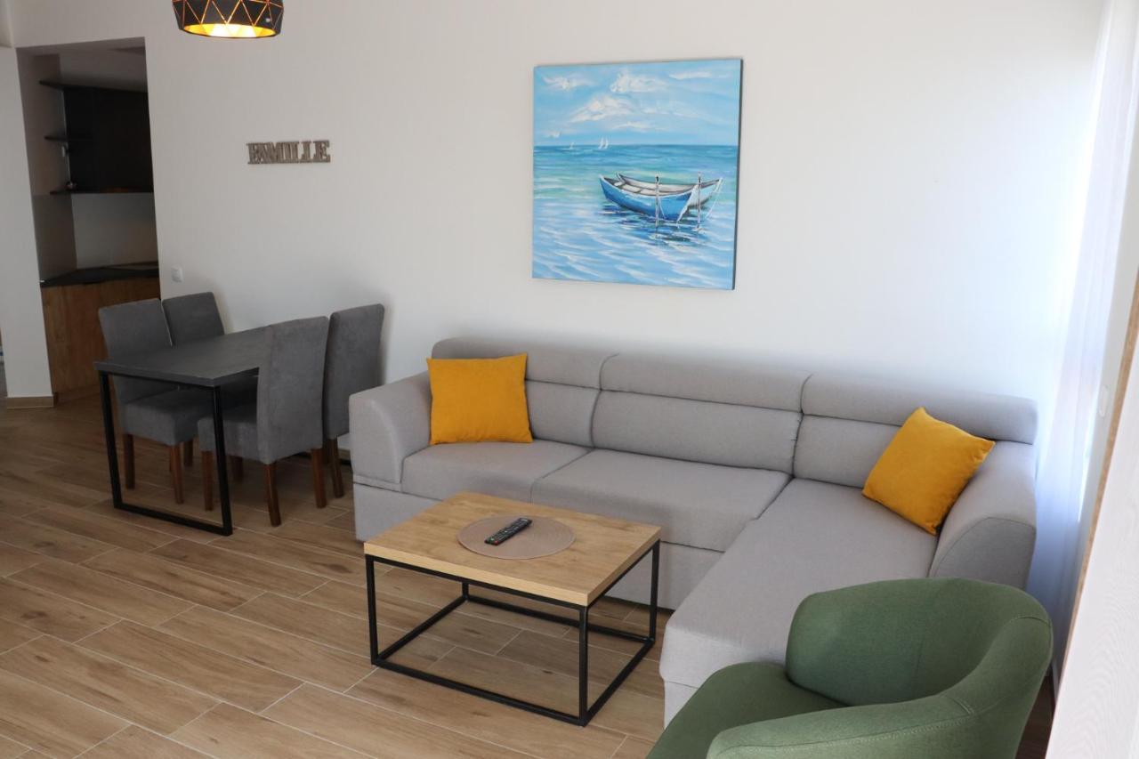 Eagles Apartments & Suites Ulcinj Exterior photo
