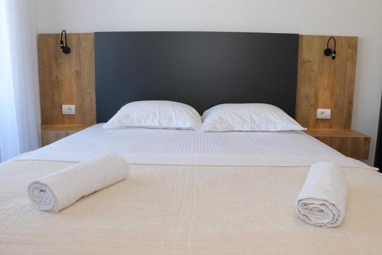 Eagles Apartments & Suites Ulcinj Exterior photo